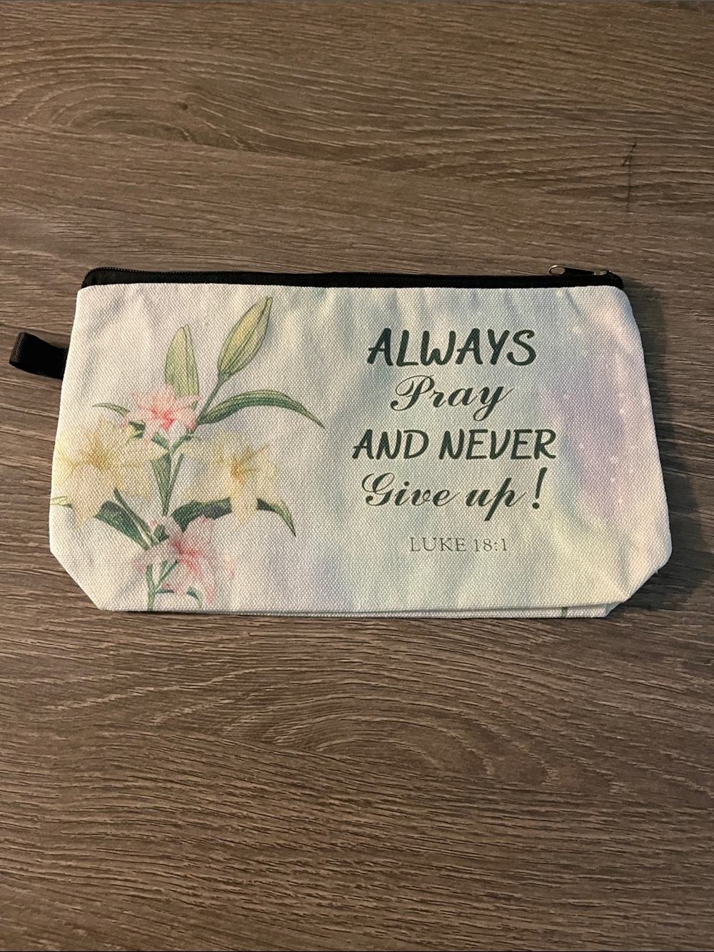 Inspirational ๐ 'Always Pray and Never Give Up' Floral Pouch - Picture 2 of 2